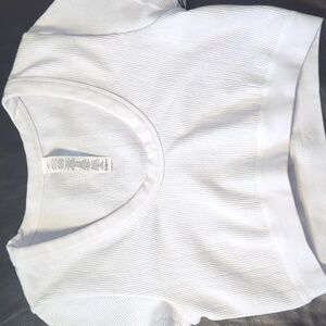 Seamless ripped Serene short sleeve top